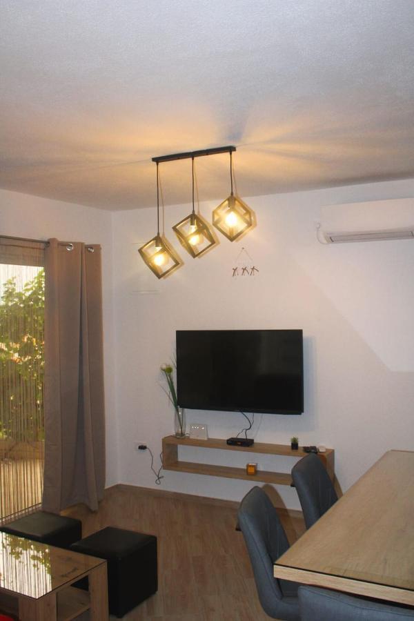 Apartmani Petra 普利莫顿 外观 照片